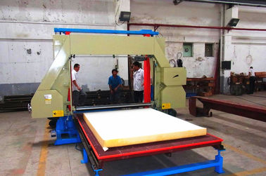 De hydraulische Snijmachine van het Polyurethaanschuim voor de Automatische Controle van het Sponsblad