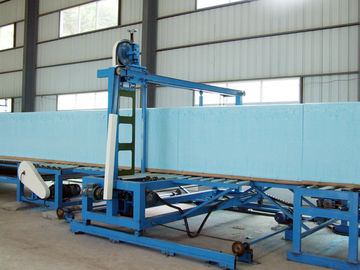 Horizontale de Sponssnijmachine CNC van het Polyurethaanblok met PLC van de Messenriem Controle